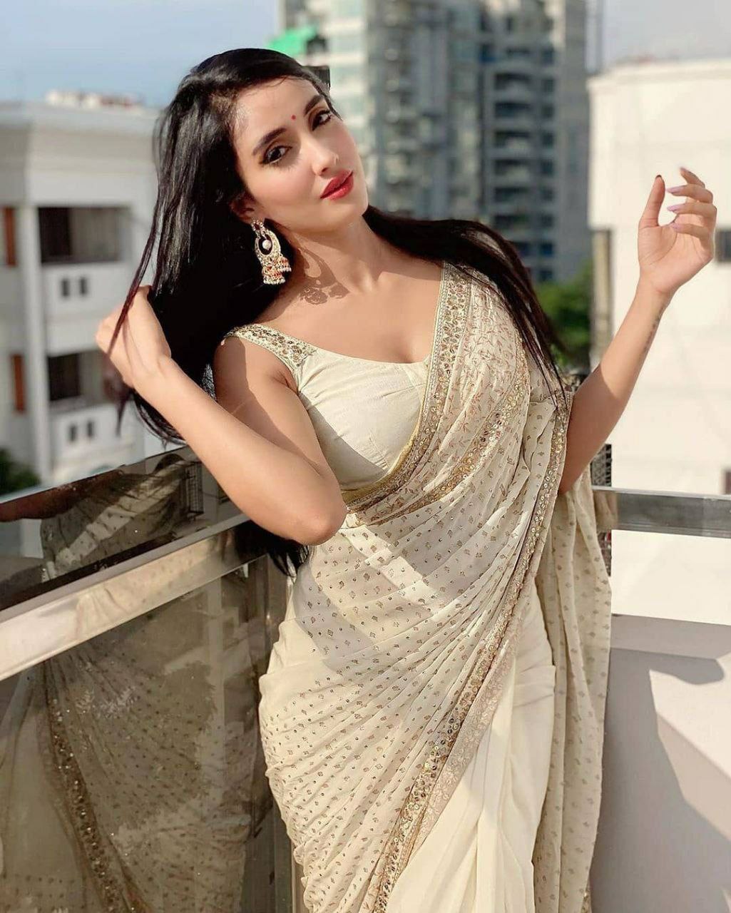 KOMAL❣️ CASH PAYMENT ❣️NO ANY ADVANCE OR ONLINEE
